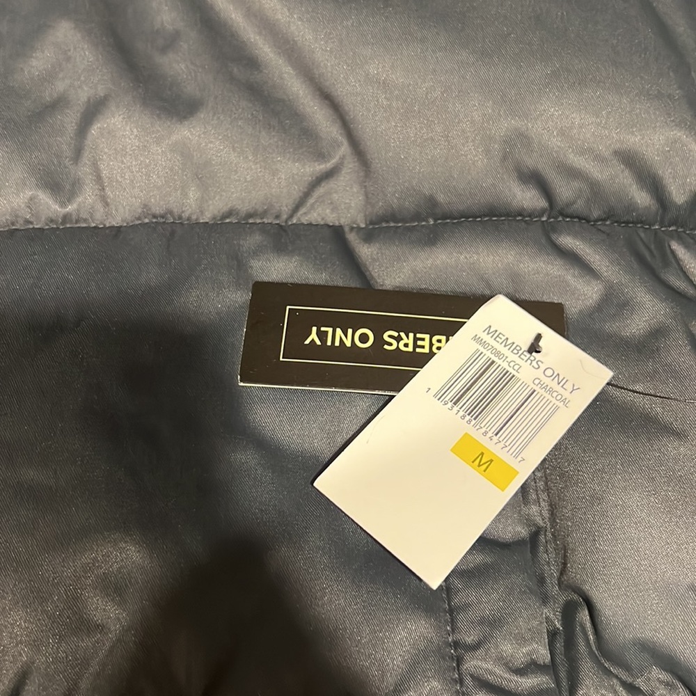 MO Puffer Jacket - Picture 5 of 5